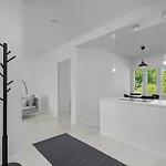 Apartment Kaupunkikolmio Saunalla Ja Parvekkeella *